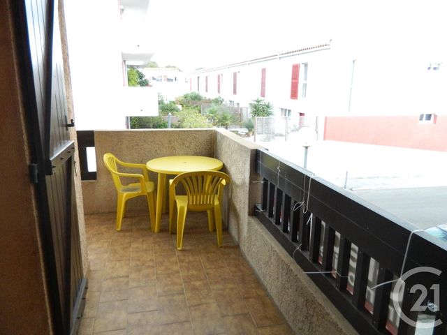 Afficher la photo en grand Appartement T2 à vendre - 2 pièces - 34.57 m2 - LA LONDE LES MAURES - 83 - PROVENCE-ALPES-COTE-D-AZUR - Century 21 Agence Bordenave