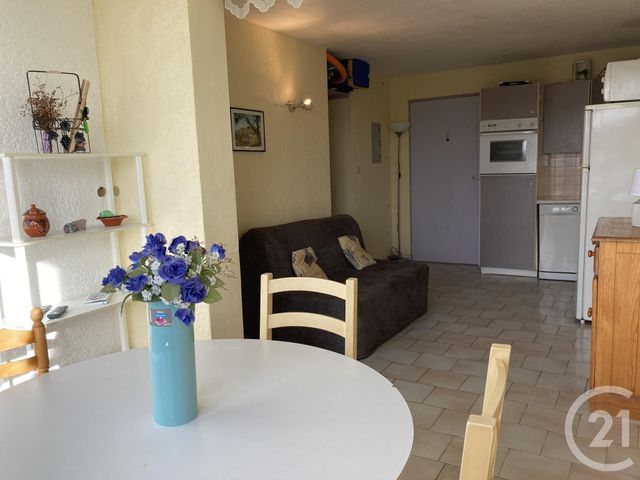 Afficher la photo en grand Appartement T2 à vendre - 2 pièces - 30.0 m2 - LA LONDE LES MAURES - 83 - PROVENCE-ALPES-COTE-D-AZUR - Century 21 Agence Bordenave