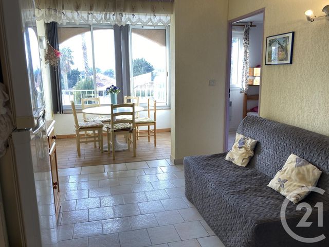 Afficher la photo en grand Appartement T2 à vendre - 2 pièces - 30.0 m2 - LA LONDE LES MAURES - 83 - PROVENCE-ALPES-COTE-D-AZUR - Century 21 Agence Bordenave