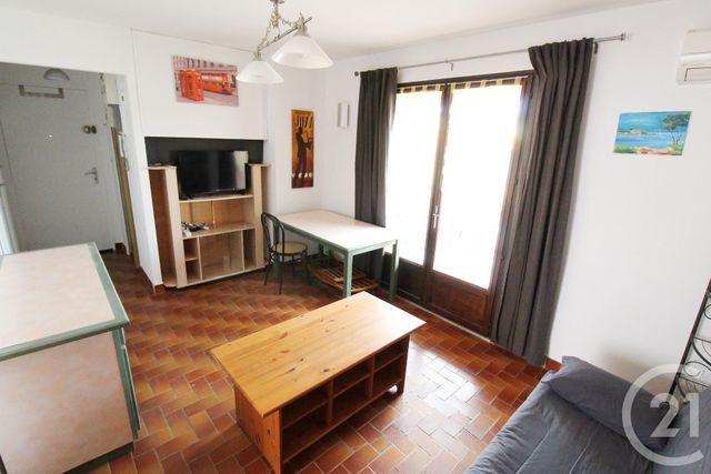 Afficher la photo en grand Appartement F2 à vendre - 2 pièces - 31.0 m2 - LA LONDE LES MAURES - 83 - PROVENCE-ALPES-COTE-D-AZUR - Century 21 Agence Bordenave