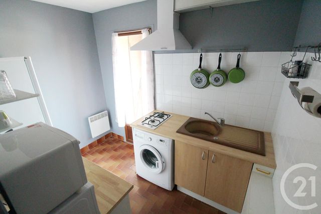 Afficher la photo en grand Appartement F2 à vendre - 2 pièces - 31.0 m2 - LA LONDE LES MAURES - 83 - PROVENCE-ALPES-COTE-D-AZUR - Century 21 Agence Bordenave