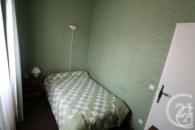 Afficher la photo en grand maison à vendre - 5 pièces - 60.0 m2 - LA LONDE LES MAURES - 83 - PROVENCE-ALPES-COTE-D-AZUR - Century 21 Agence Bordenave