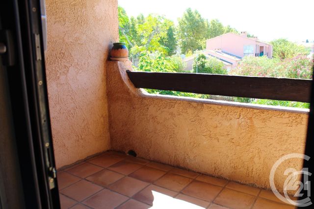 Afficher la photo en grand maison à vendre - 4 pièces - 68.0 m2 - LA LONDE LES MAURES - 83 - PROVENCE-ALPES-COTE-D-AZUR - Century 21 Agence Bordenave