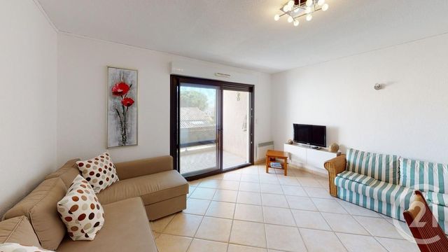 Afficher la photo en grand Appartement F3 à vendre - 3 pièces - 63.0 m2 - LA LONDE LES MAURES - 83 - PROVENCE-ALPES-COTE-D-AZUR - Century 21 Agence Bordenave