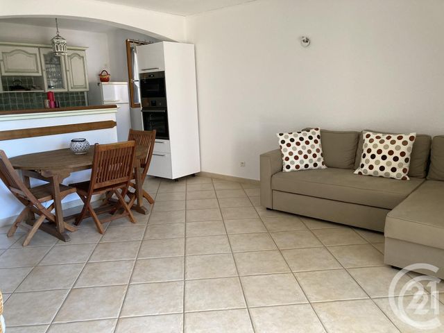 Afficher la photo en grand Appartement F3 à vendre - 3 pièces - 63.0 m2 - LA LONDE LES MAURES - 83 - PROVENCE-ALPES-COTE-D-AZUR - Century 21 Agence Bordenave