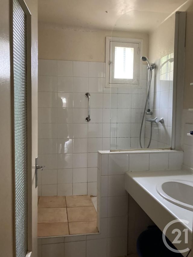 Afficher la photo en grand maison à vendre - 7 pièces - 140.0 m2 - BORMES LES MIMOSAS - 83 - PROVENCE-ALPES-COTE-D-AZUR - Century 21 Agence Bordenave