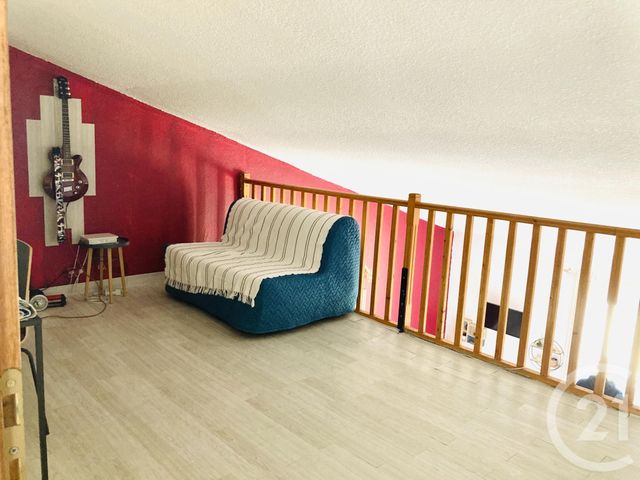 Afficher la photo en grand Appartement F4 à vendre - 4 pièces - 68.0 m2 - LA LONDE LES MAURES - 83 - PROVENCE-ALPES-COTE-D-AZUR - Century 21 Agence Bordenave
