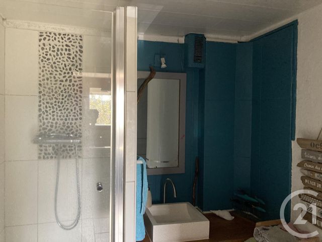 Afficher la photo en grand Appartement F4 à vendre - 4 pièces - 68.0 m2 - LA LONDE LES MAURES - 83 - PROVENCE-ALPES-COTE-D-AZUR - Century 21 Agence Bordenave