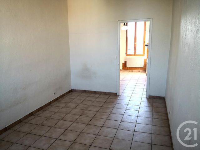 Afficher la photo en grand Appartement F1 à vendre - 1 pièce - 31.0 m2 - LA LONDE LES MAURES - 83 - PROVENCE-ALPES-COTE-D-AZUR - Century 21 Agence Bordenave