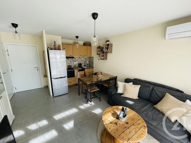 Afficher la photo en grand Appartement F2 à vendre - 2 pièces - 36.67 m2 - LA LONDE LES MAURES - 83 - PROVENCE-ALPES-COTE-D-AZUR - Century 21 Agence Bordenave