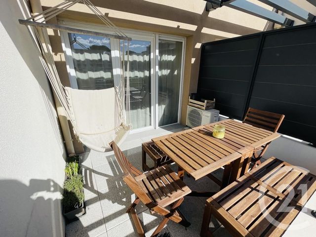Afficher la photo en grand Appartement F2 à vendre - 2 pièces - 36.67 m2 - LA LONDE LES MAURES - 83 - PROVENCE-ALPES-COTE-D-AZUR - Century 21 Agence Bordenave