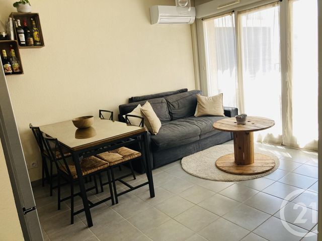 Afficher la photo en grand Appartement F2 à vendre - 2 pièces - 36.67 m2 - LA LONDE LES MAURES - 83 - PROVENCE-ALPES-COTE-D-AZUR - Century 21 Agence Bordenave