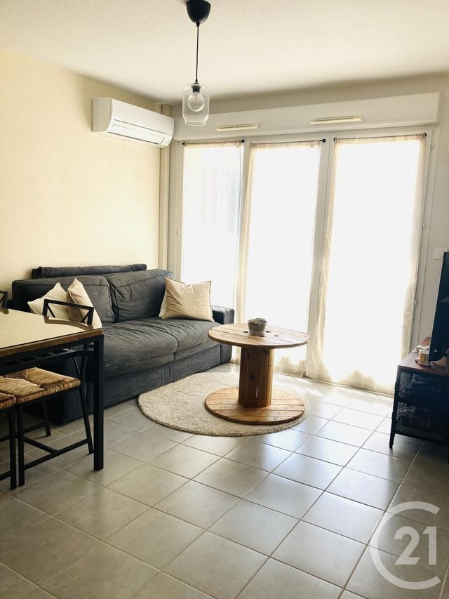 Afficher la photo en grand Appartement F2 à vendre - 2 pièces - 36.67 m2 - LA LONDE LES MAURES - 83 - PROVENCE-ALPES-COTE-D-AZUR - Century 21 Agence Bordenave