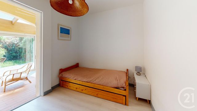 Afficher la photo en grand maison à vendre - 6 pièces - 96.0 m2 - LA LONDE LES MAURES - 83 - PROVENCE-ALPES-COTE-D-AZUR - Century 21 Agence Bordenave