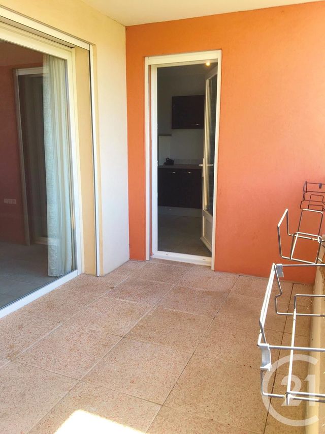 Afficher la photo en grand Appartement F3 à vendre - 3 pièces - 71.0 m2 - LA LONDE LES MAURES - 83 - PROVENCE-ALPES-COTE-D-AZUR - Century 21 Agence Bordenave