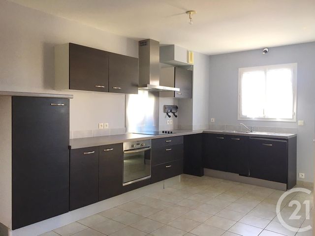 Afficher la photo en grand Appartement F3 à vendre - 3 pièces - 71.0 m2 - LA LONDE LES MAURES - 83 - PROVENCE-ALPES-COTE-D-AZUR - Century 21 Agence Bordenave
