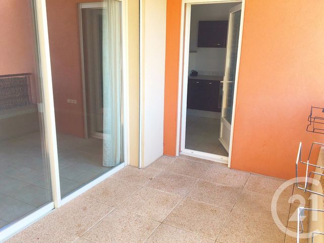 Afficher la photo en grand Appartement F3 à vendre - 3 pièces - 71.0 m2 - LA LONDE LES MAURES - 83 - PROVENCE-ALPES-COTE-D-AZUR - Century 21 Agence Bordenave