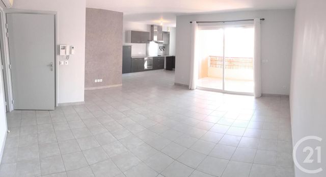 Afficher la photo en grand Appartement F3 à vendre - 3 pièces - 71.0 m2 - LA LONDE LES MAURES - 83 - PROVENCE-ALPES-COTE-D-AZUR - Century 21 Agence Bordenave