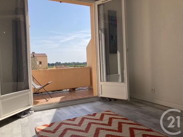 Afficher la photo en grand Studio Cabine à vendre - 1 pièce - 17.0 m2 - LA LONDE LES MAURES - 83 - PROVENCE-ALPES-COTE-D-AZUR - Century 21 Agence Bordenave