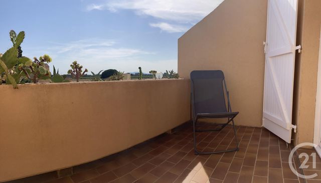 Afficher la photo en grand Studio Cabine à vendre - 1 pièce - 17.0 m2 - LA LONDE LES MAURES - 83 - PROVENCE-ALPES-COTE-D-AZUR - Century 21 Agence Bordenave