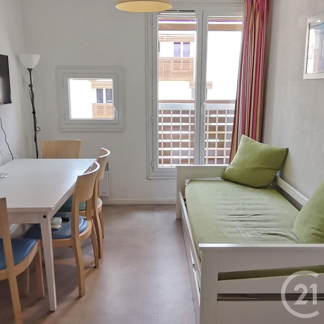 Appartement T3 à vendre - 3 pièces - 39.0 m2 - LA LONDE LES MAURES - 83 - PROVENCE-ALPES-COTE-D-AZUR - Century 21 Agence Bordenave