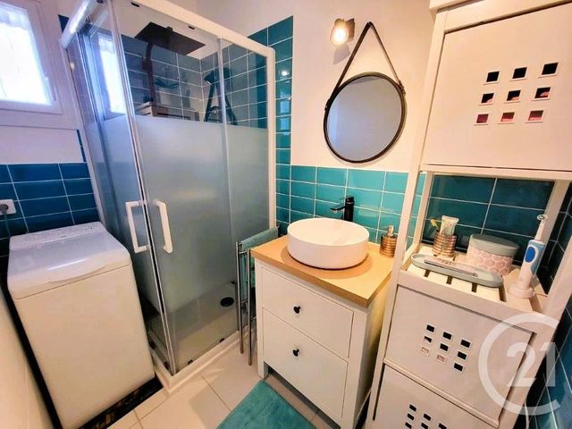 Afficher la photo en grand Appartement F2 à vendre - 2 pièces - 36.0 m2 - LA LONDE LES MAURES - 83 - PROVENCE-ALPES-COTE-D-AZUR - Century 21 Agence Bordenave