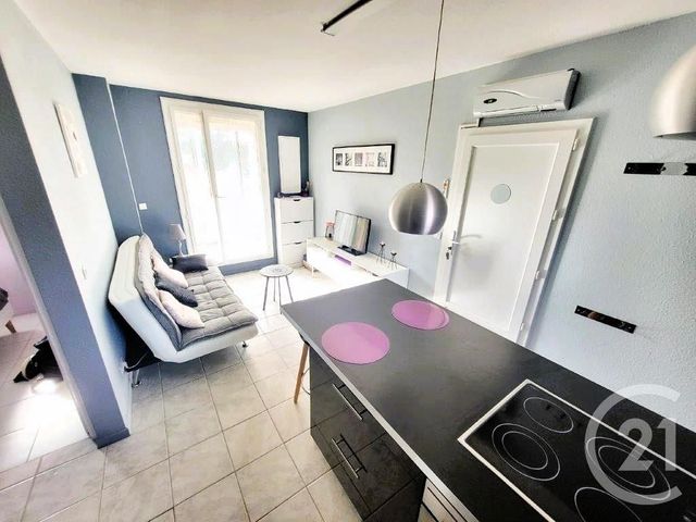 Afficher la photo en grand Appartement F2 à vendre - 2 pièces - 36.0 m2 - LA LONDE LES MAURES - 83 - PROVENCE-ALPES-COTE-D-AZUR - Century 21 Agence Bordenave