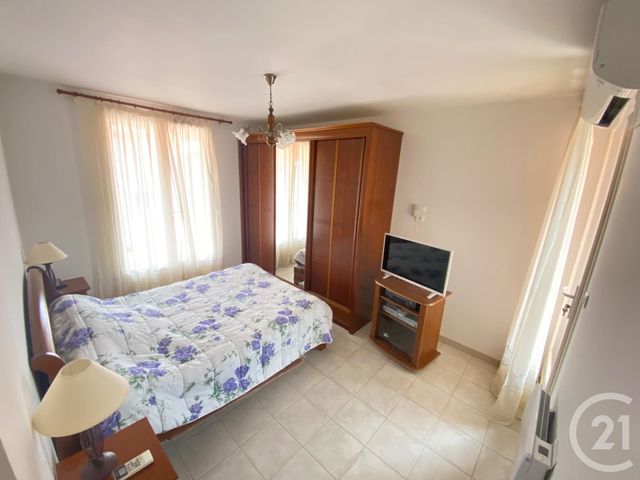 Afficher la photo en grand maison à vendre - 5 pièces - 118.0 m2 - LA LONDE LES MAURES - 83 - PROVENCE-ALPES-COTE-D-AZUR - Century 21 Agence Bordenave