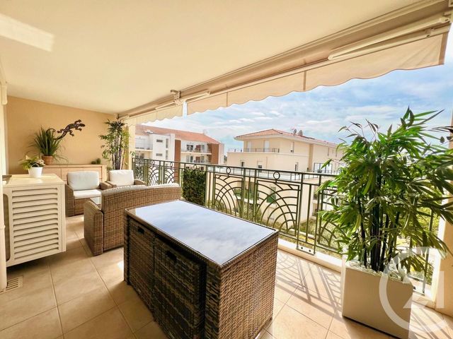 Appartement F3 à vendre - 3 pièces - 62.0 m2 - LA LONDE LES MAURES - 83 - PROVENCE-ALPES-COTE-D-AZUR - Century 21 Agence Bordenave