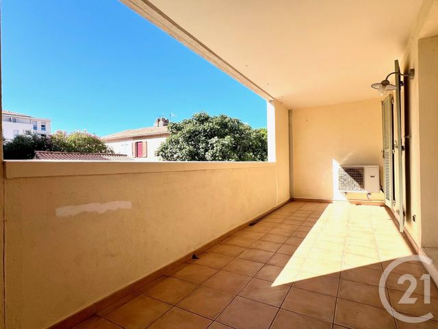 Appartement à vendre - 4 pièces - 114.0 m2 - LA LONDE LES MAURES - 83 - PROVENCE-ALPES-COTE-D-AZUR - Century 21 Agence Bordenave