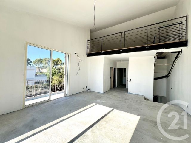 Afficher la photo en grand maison à vendre - 6 pièces - 145.0 m2 - LA LONDE LES MAURES - 83 - PROVENCE-ALPES-COTE-D-AZUR - Century 21 Agence Bordenave