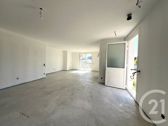 Afficher la photo en grand maison à vendre - 6 pièces - 145.0 m2 - LA LONDE LES MAURES - 83 - PROVENCE-ALPES-COTE-D-AZUR - Century 21 Agence Bordenave