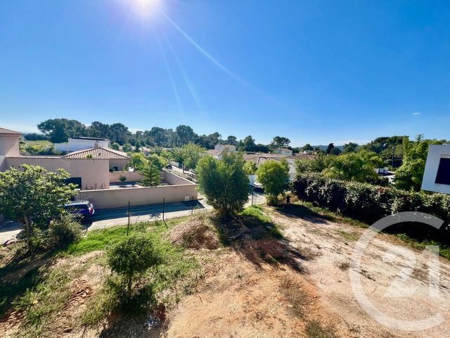 Afficher la photo en grand maison à vendre - 6 pièces - 145.0 m2 - LA LONDE LES MAURES - 83 - PROVENCE-ALPES-COTE-D-AZUR - Century 21 Agence Bordenave